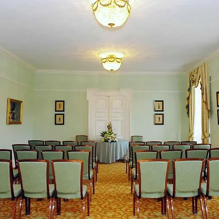 Hall Landhaus Moresby