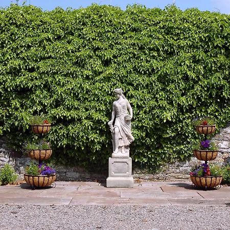 Hall Летний дом *