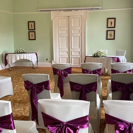 Hall Casa de Campo Moresby